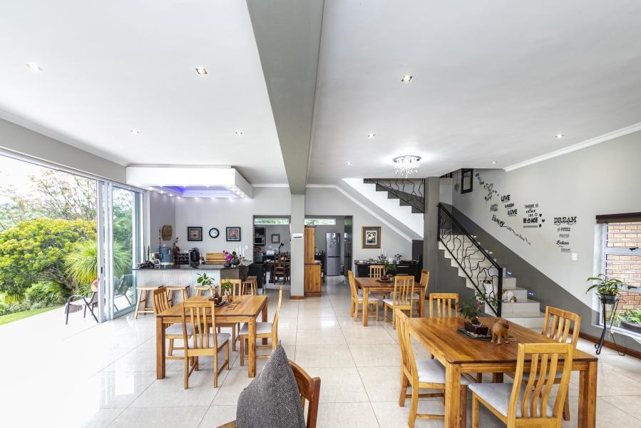6 Bedroom Property for Sale in Dorchester Heights Eastern Cape